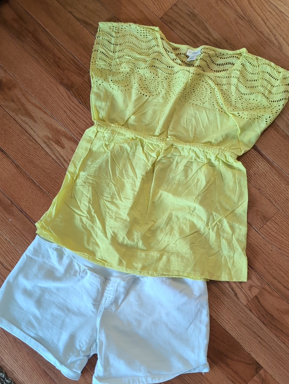 Maternity Bundle Yellow Eyelet Cap-Sleeve Top & White Shorts